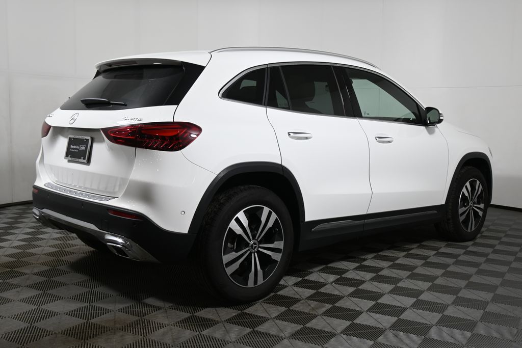 Thumbnail: 2026 Mercedes-Benz GLA - 7