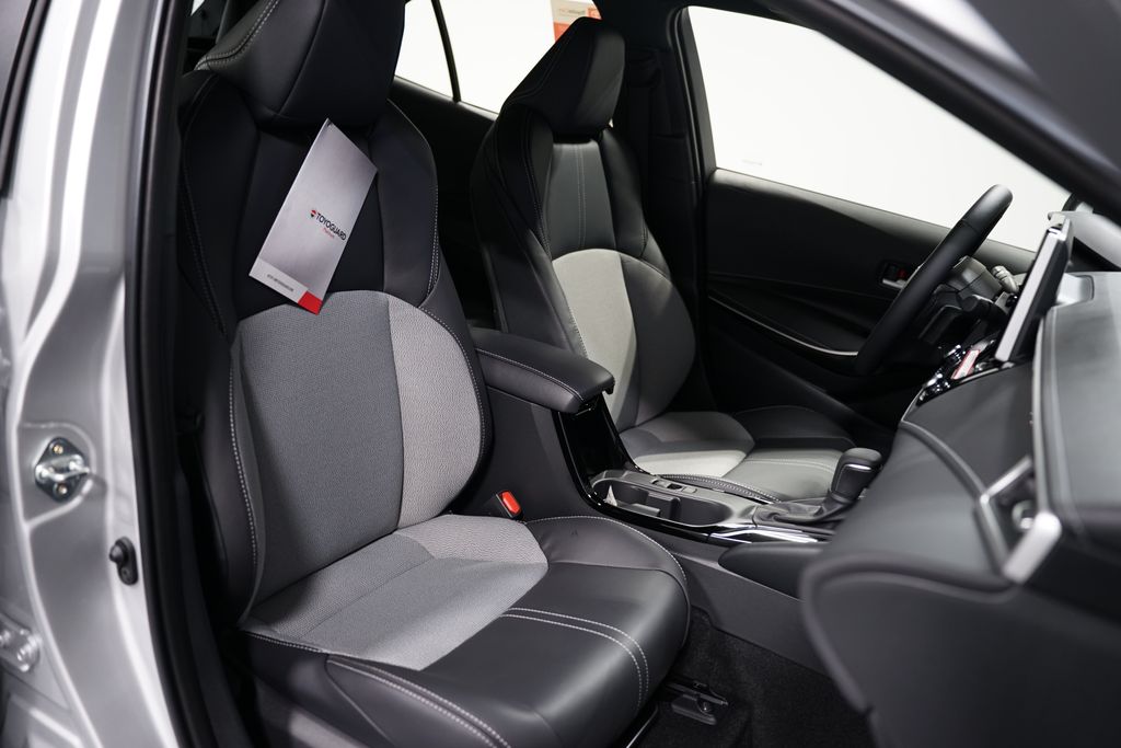 2025 Toyota Corolla XSE 30