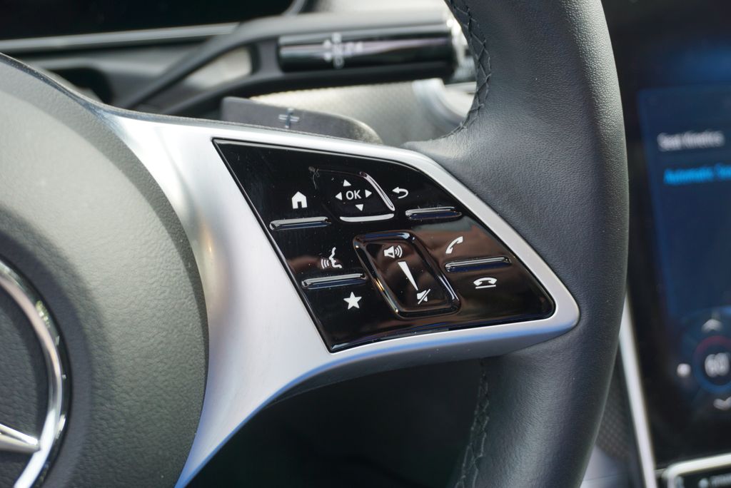 Thumbnail: 2024 Mercedes-Benz C-Class - 27