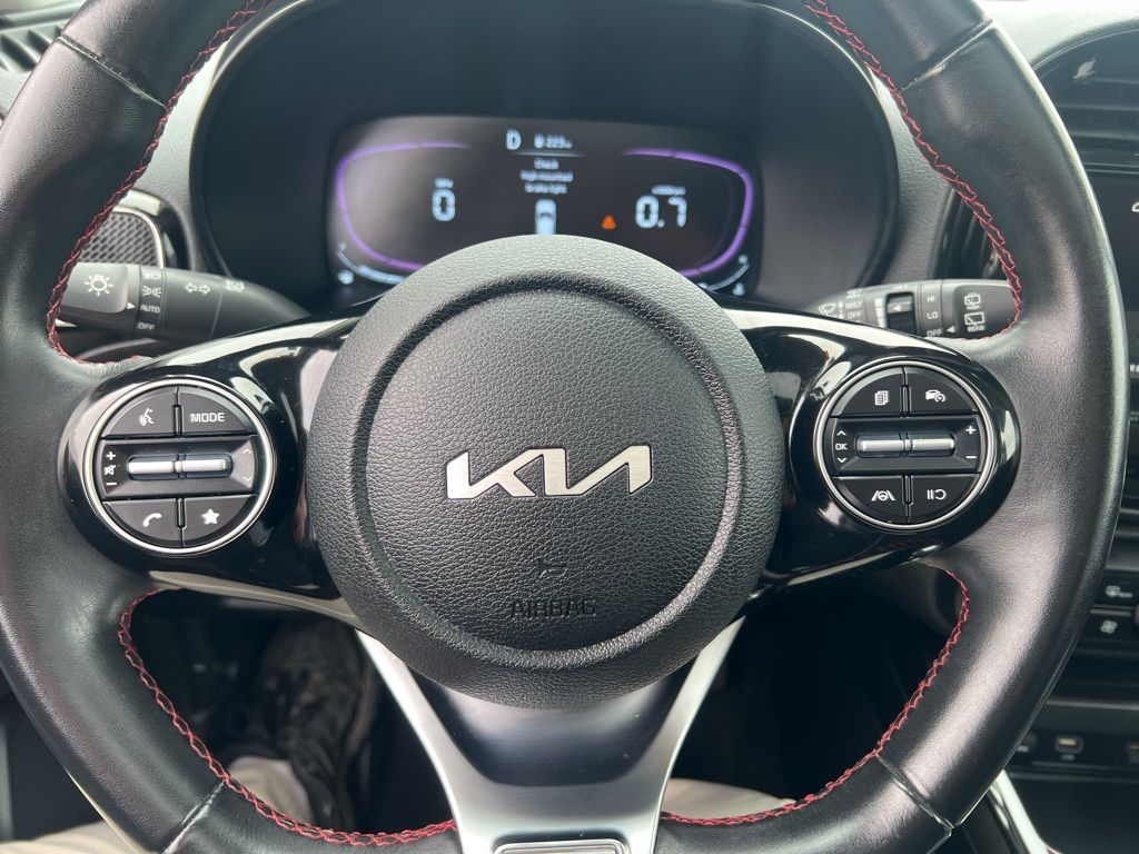 2023 Kia Soul GT-Line photo