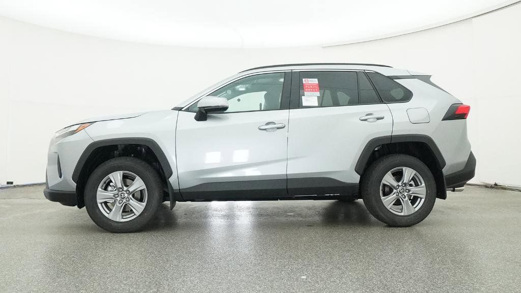 Thumbnail: 2025 Toyota RAV4 - 18