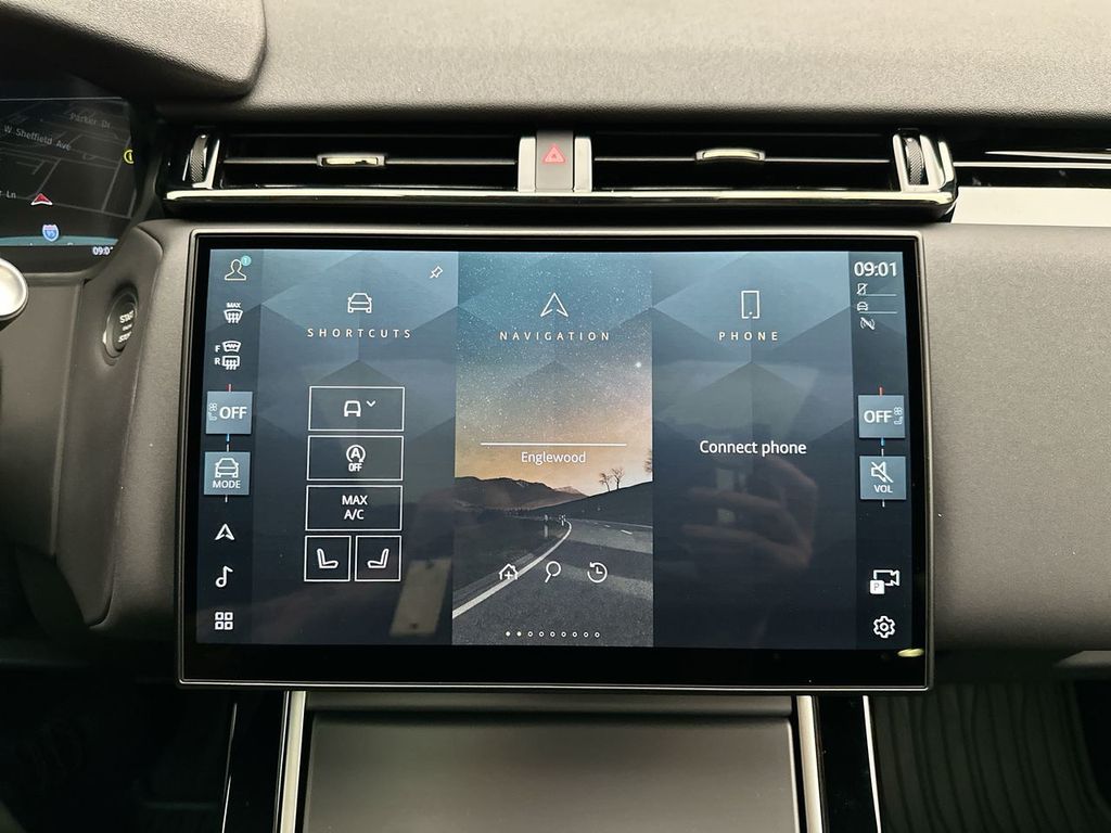 Thumbnail: 2026 Land Rover Range Rover Velar - 13