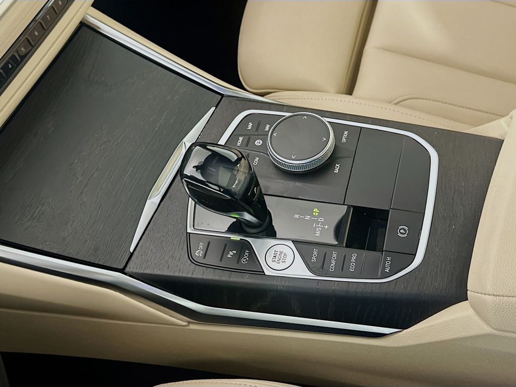 Thumbnail: 2021 BMW 3 Series - 17