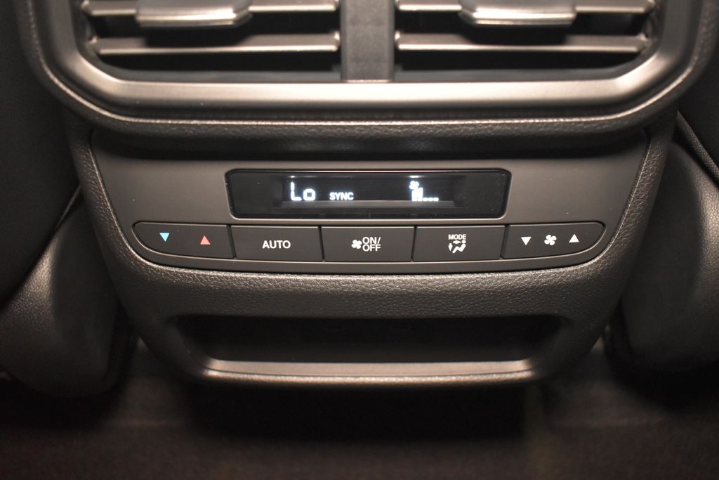 Thumbnail: 2025 Honda Pilot - 13