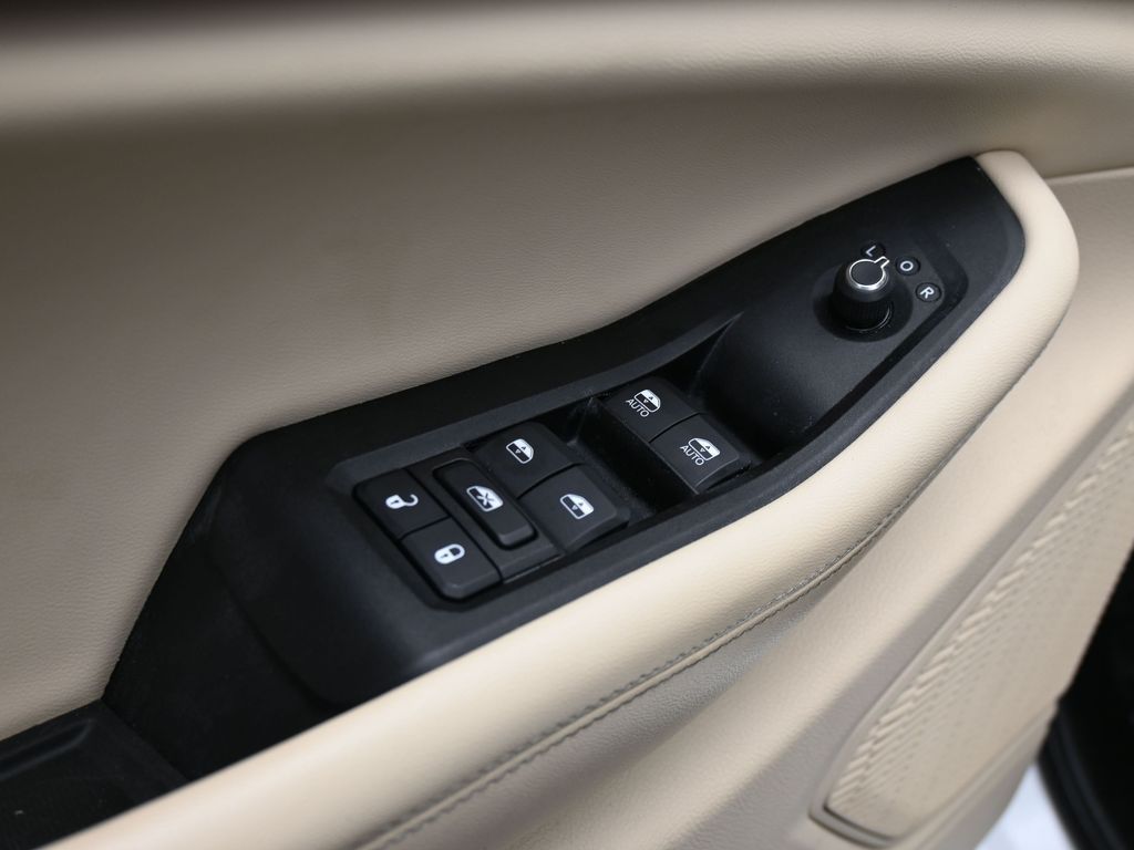 Used 2023 Bright White Clearcoat Jeep Limited image 30