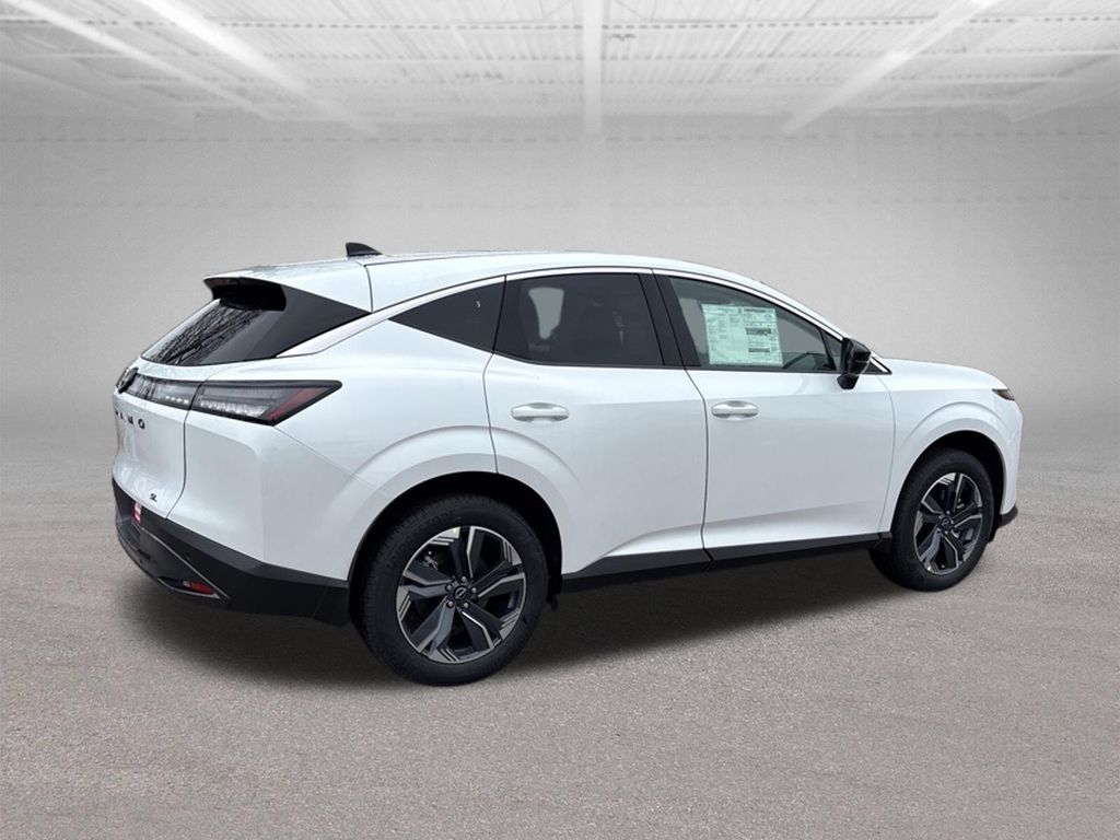New 2026 White Nissan SL image 4