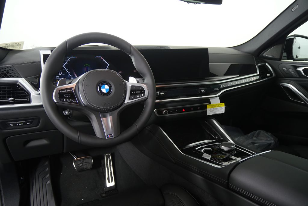 Thumbnail: 2026 BMW X6 - 17