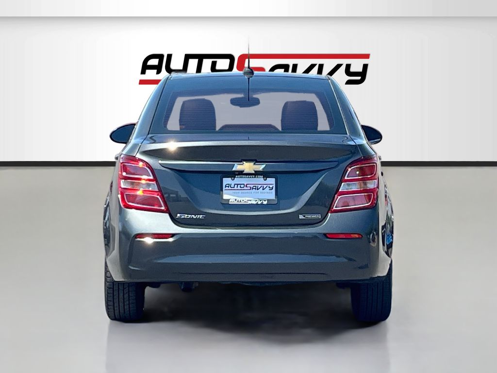 Used 2020 Gray Chevrolet Premier image 6