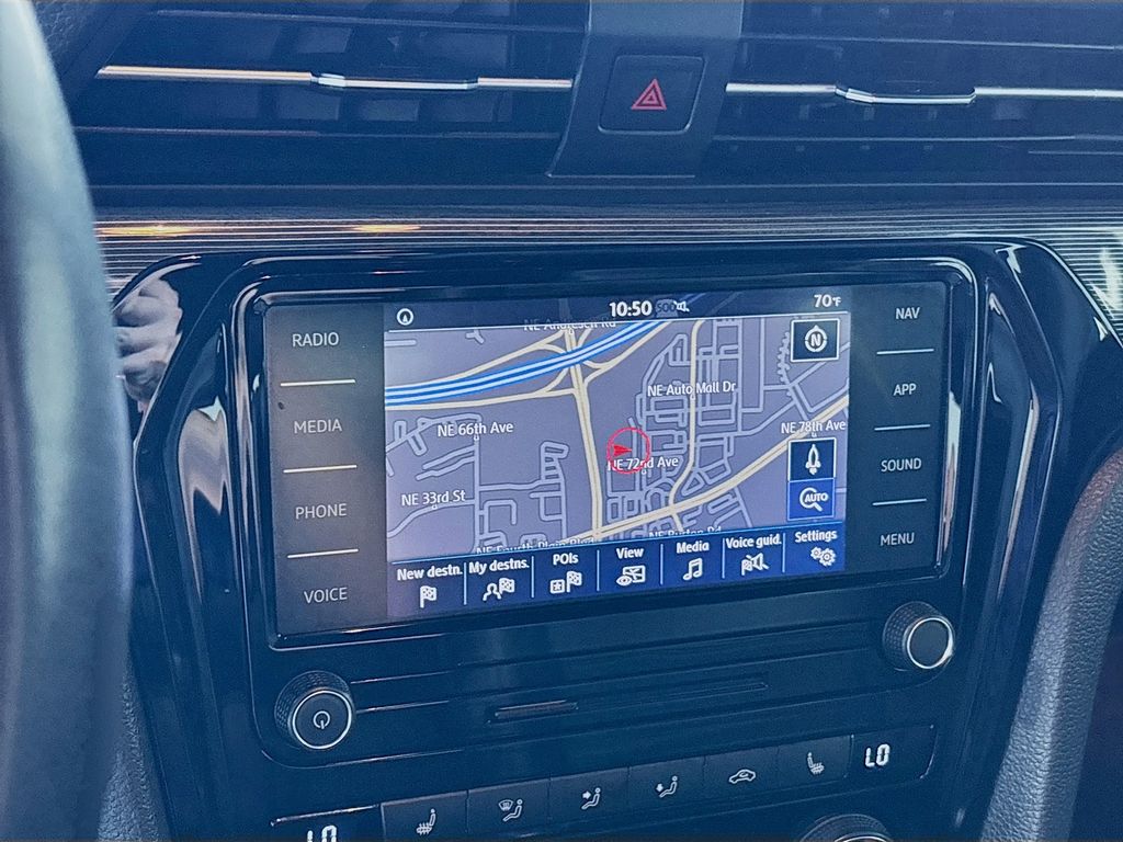 2021 Volkswagen Passat 2.0T R-Line
