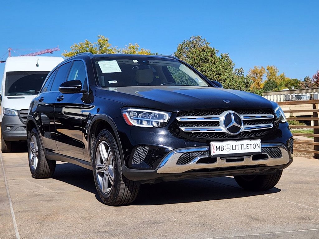 2021 Mercedes-Benz GLC GLC 300 3