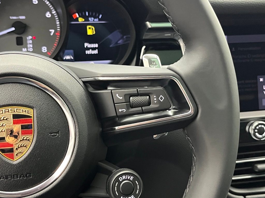 Thumbnail: 2025 Porsche Macan - 14
