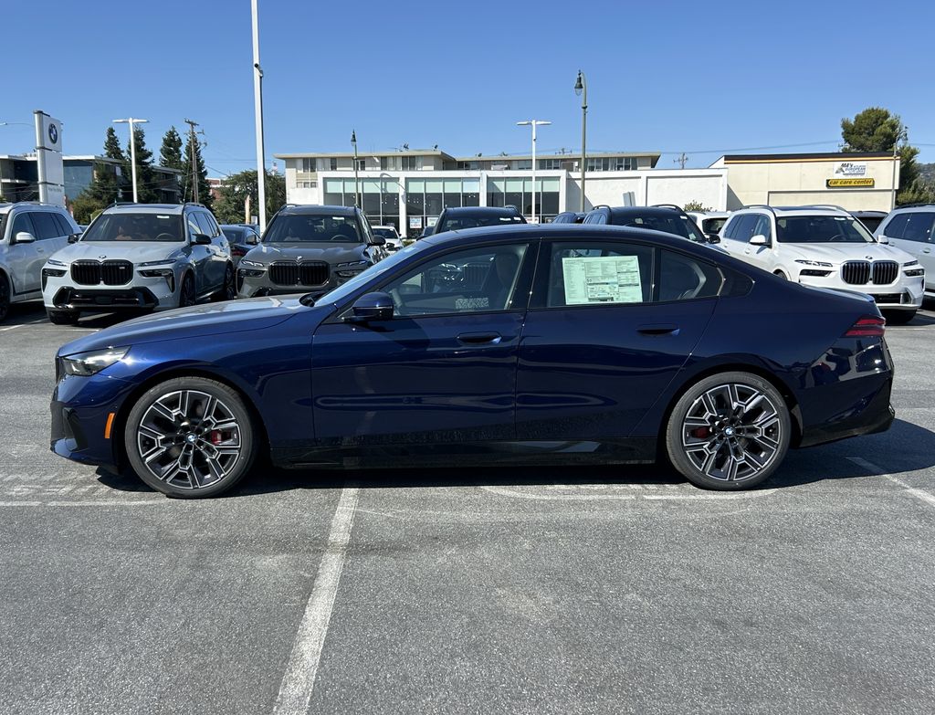 Thumbnail: 2027 BMW i5 - 2