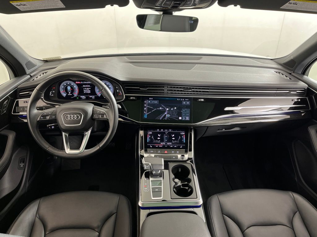 Thumbnail: 2025 Audi Q7 - 22