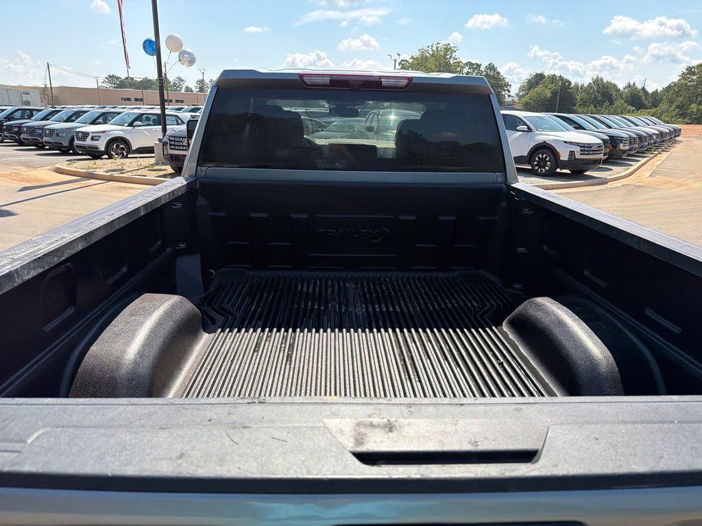 Used 2024 Gray GMC SLE image 18