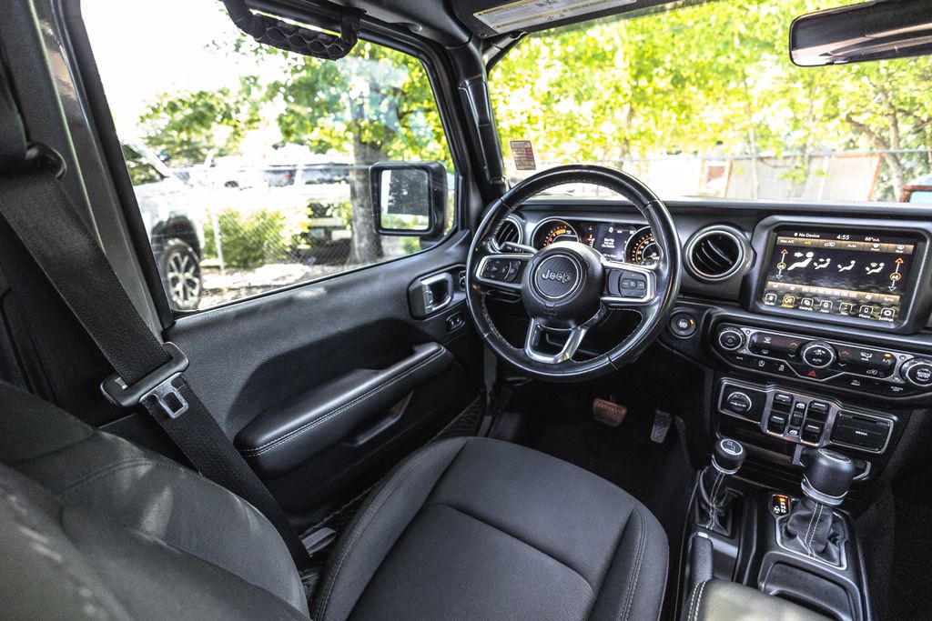 2021 Jeep Wrangler Unlimited Unlimited Sahara thumbnail 19