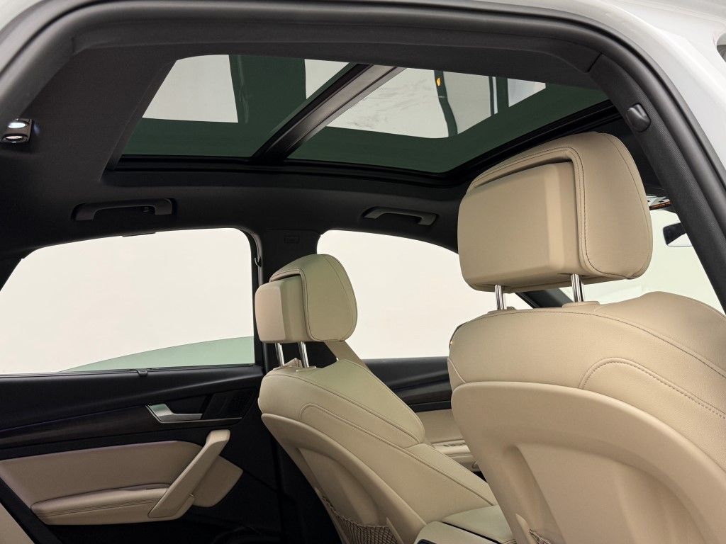 Thumbnail: 2025 Audi Q5 - 14