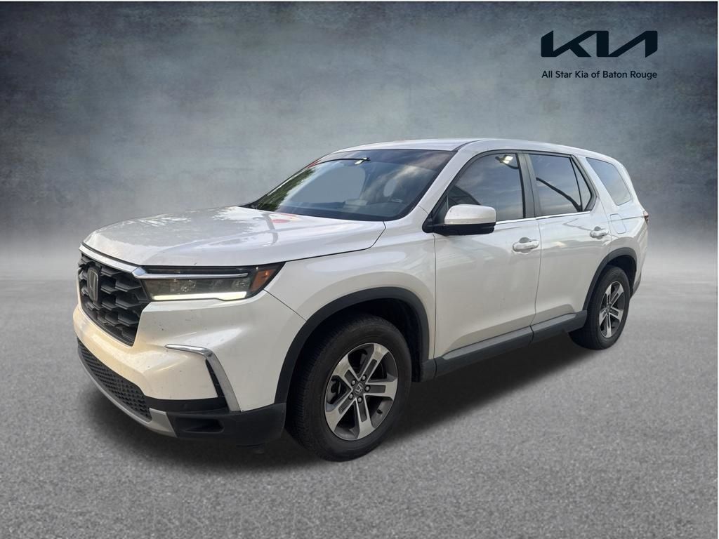 White 2025 Honda Pilot SUV / Crossover Front-Wheel Drive Automatic