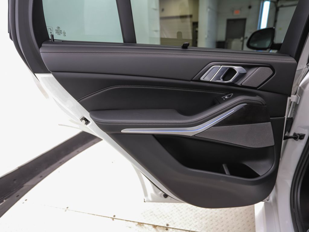 Thumbnail: 2024 BMW X5 - 20