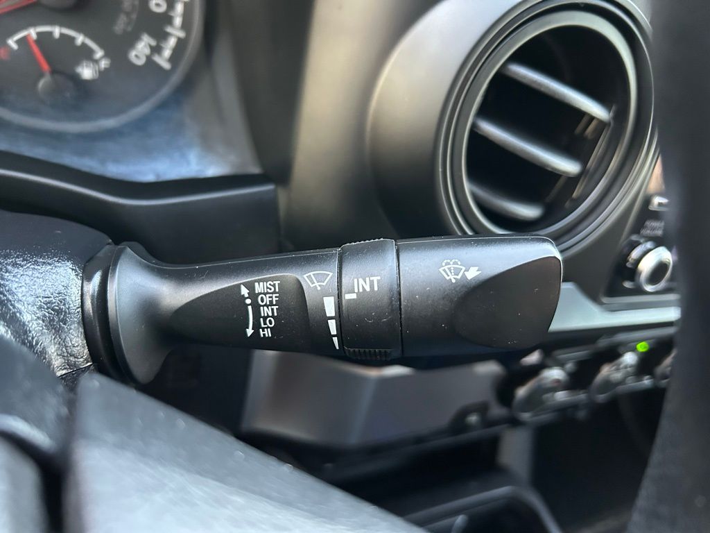 Thumbnail: 2021 Toyota Tacoma - 20