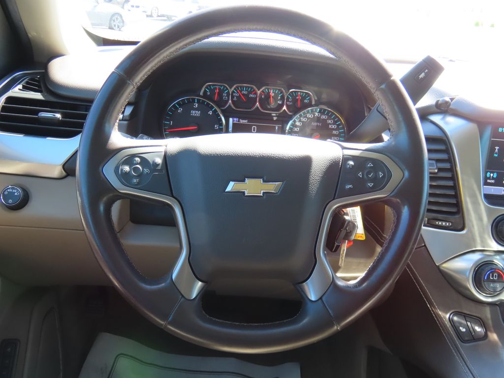 2016 Chevrolet Tahoe LT 10