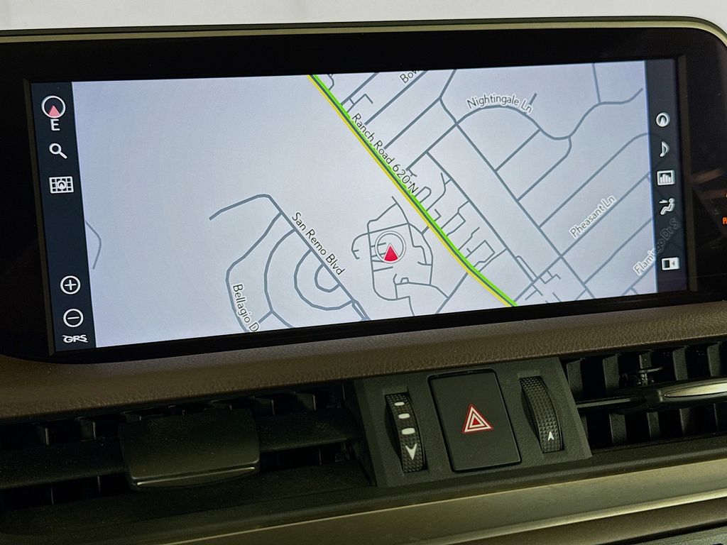 Thumbnail: 2020 Lexus ES - 13