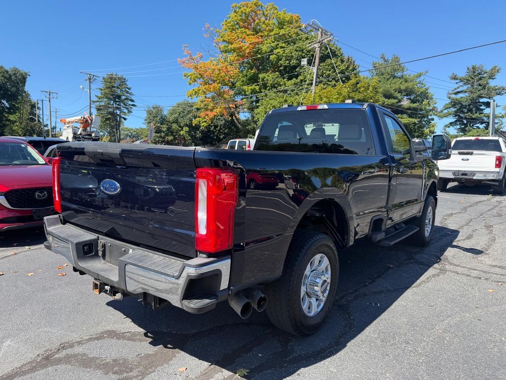 Used 2023 Ford F-350SD Truck