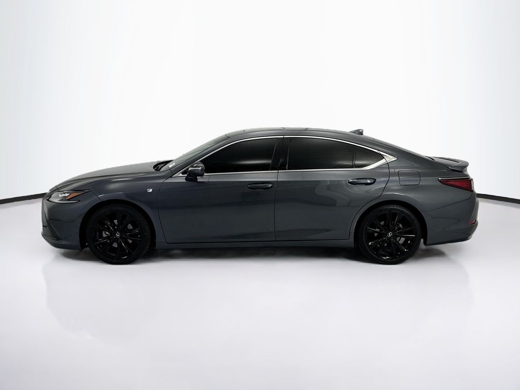 Thumbnail: 2022 Lexus ES - 8