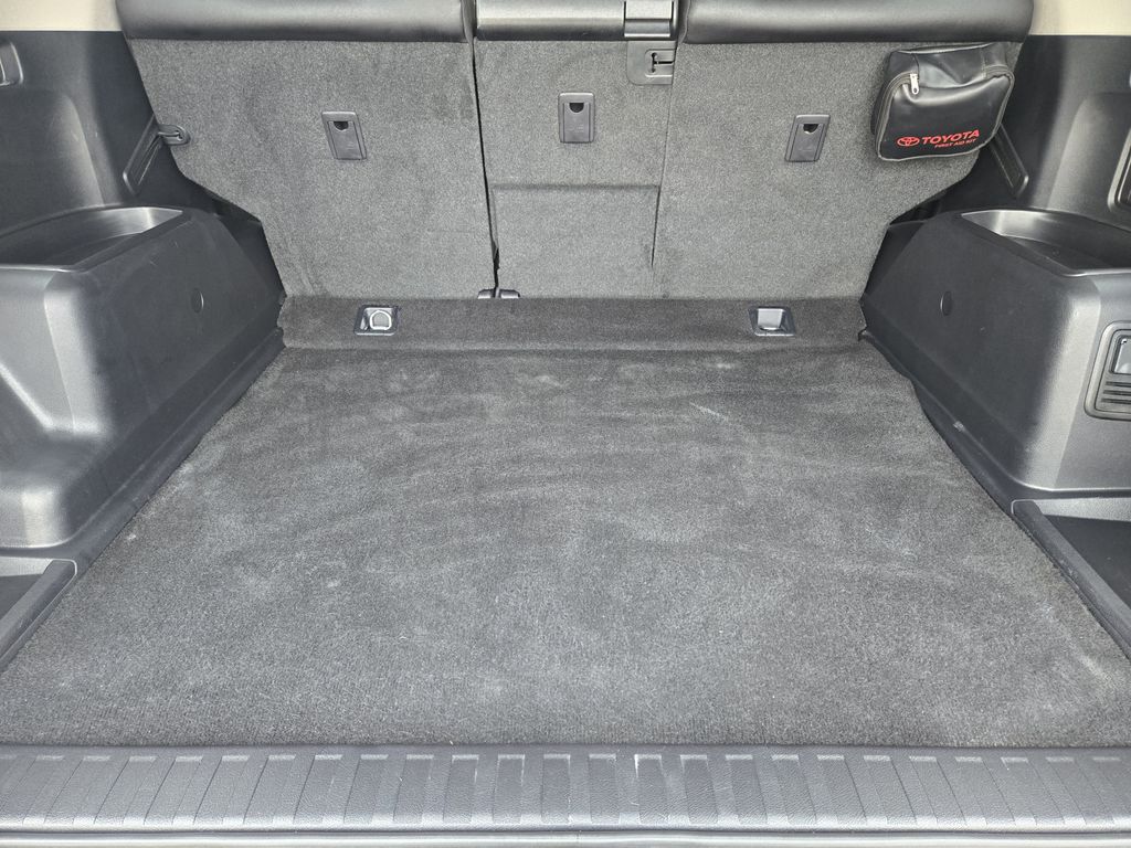 car-gallery-32