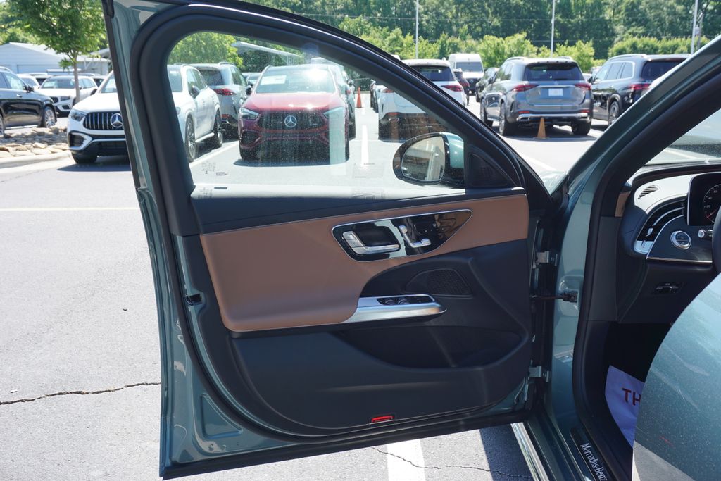 2025 Mercedes-Benz E-Class E 450 17