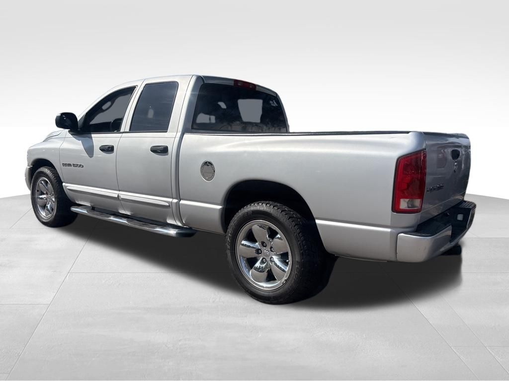 Used 2004 Black Dodge SLT image 11
