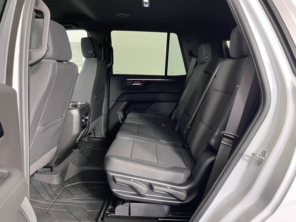 Thumbnail: 2026 Chevrolet Tahoe - 21
