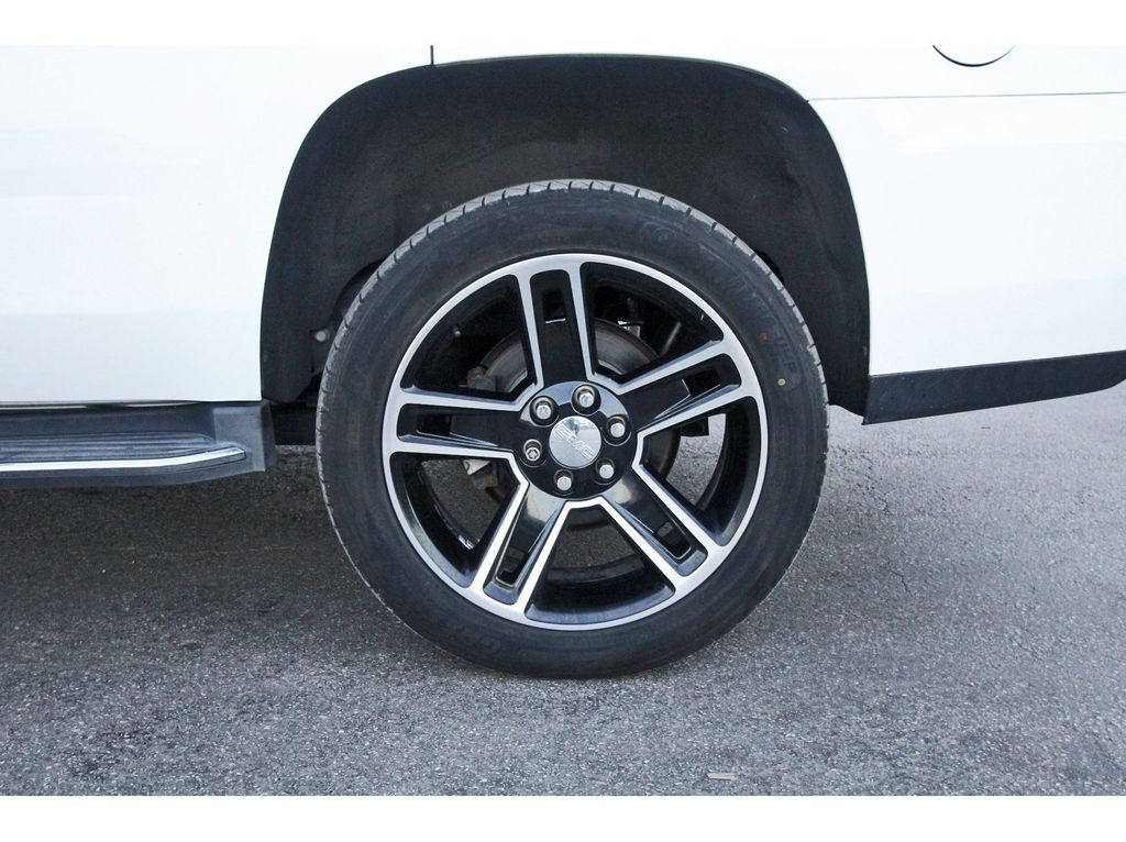2017 GMC Yukon SLE White at EAG Ford Navasota