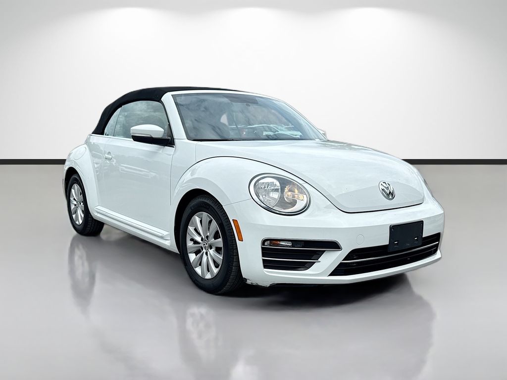 Pure White/Black Roof 2019 Volkswagen Beetle 2.0T S Convertible FWD Convertible Front-Wheel Drive 6-Speed Automatic