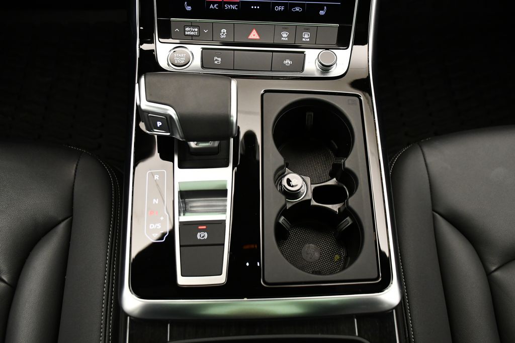 Thumbnail: 2024 Audi Q8 - 29