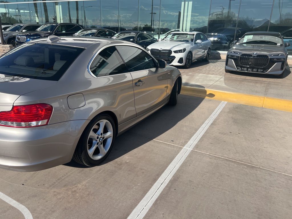 Thumbnail: 2011 BMW 1 Series - 7