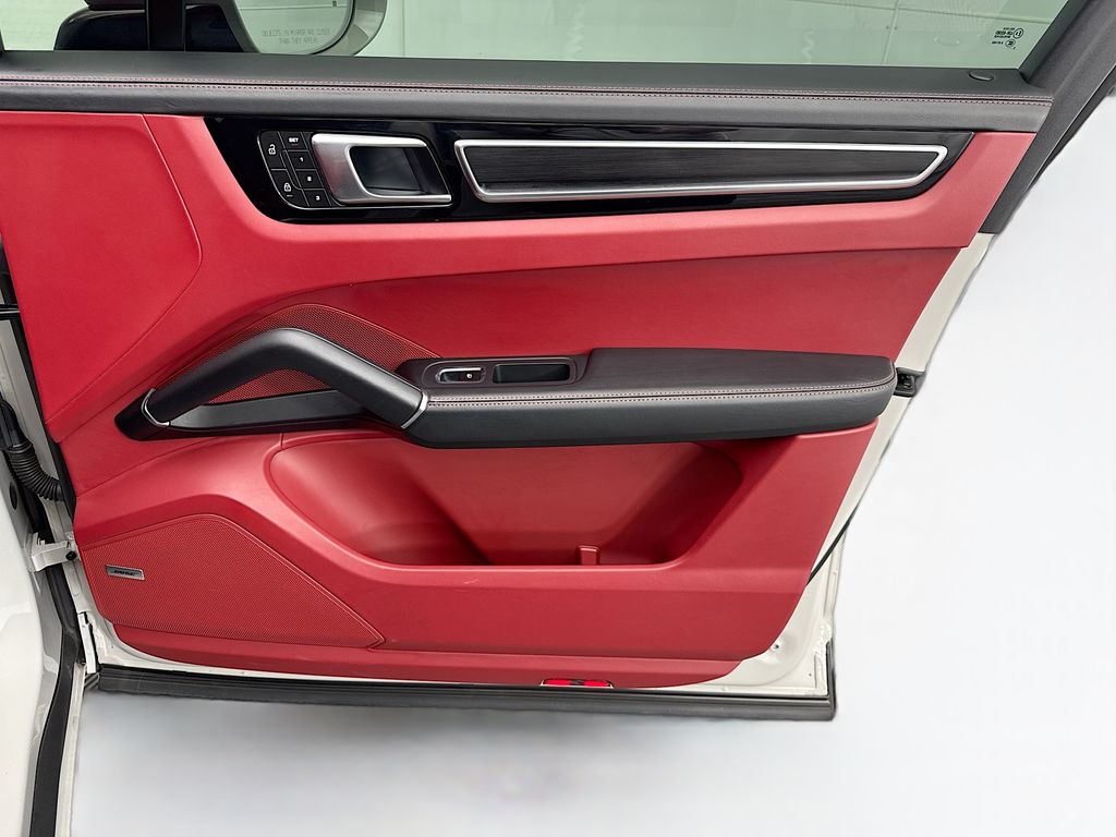 Thumbnail: 2023 Porsche  - 26