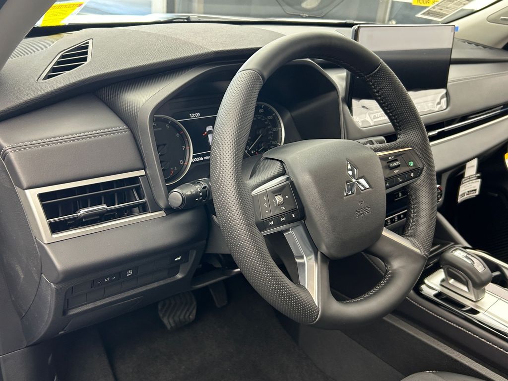 New 2026 White / Black Mitsubishi Trail Edition image 15