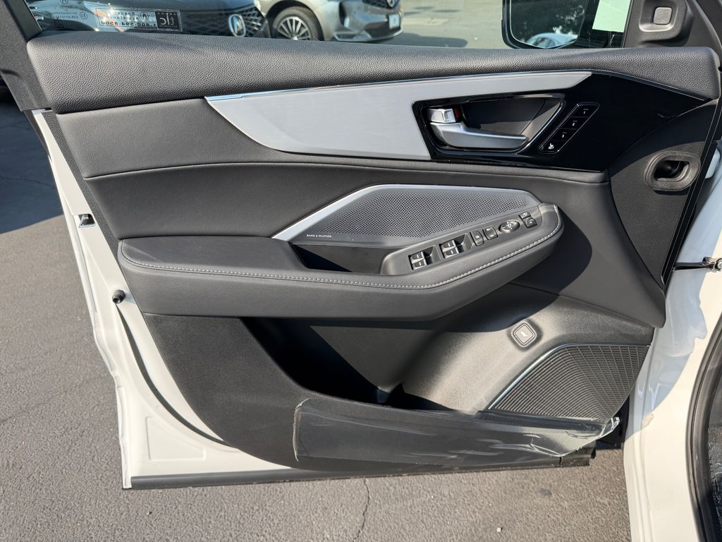 Thumbnail: 2026 Acura MDX - 12