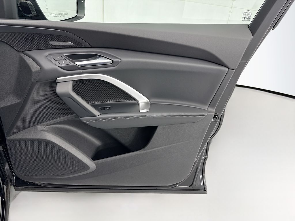 Thumbnail: 2026 Audi Q5 - 24