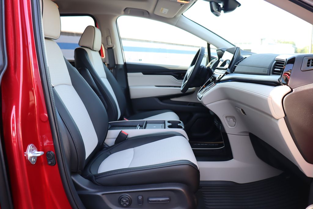 Thumbnail: 2026 Honda Odyssey - 22