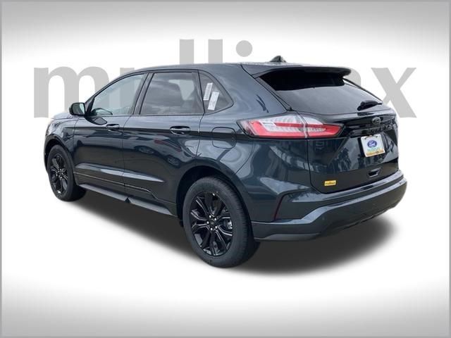 2024 Ford Edge SE photo 2