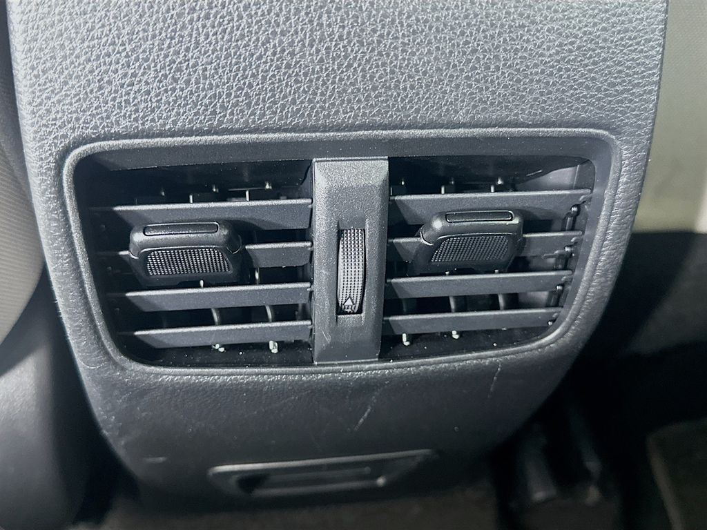 Thumbnail: 2024 Toyota Corolla Cross - 25