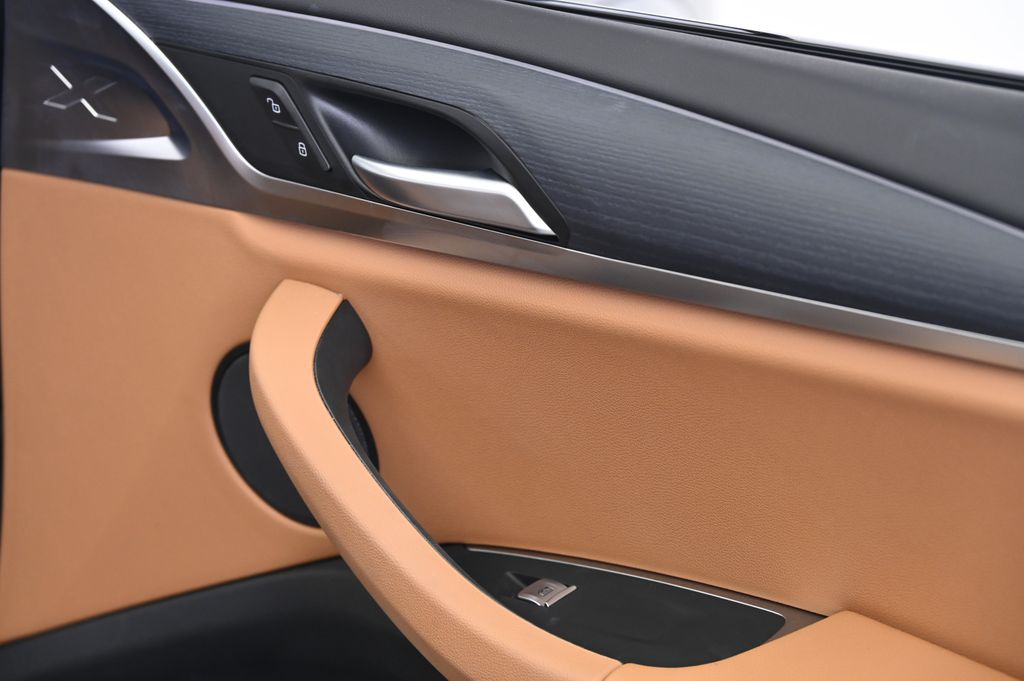 Thumbnail: 2024 BMW X3 - 21