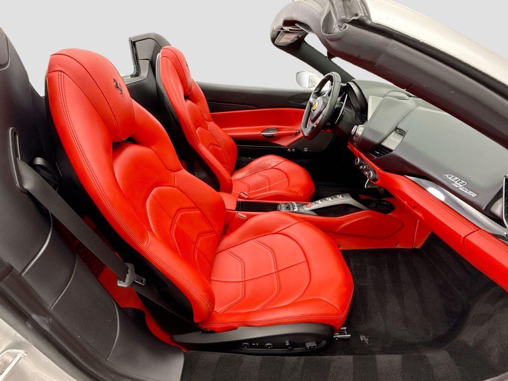 Used 2018 Argento Nurburgring Ferrari  image 27