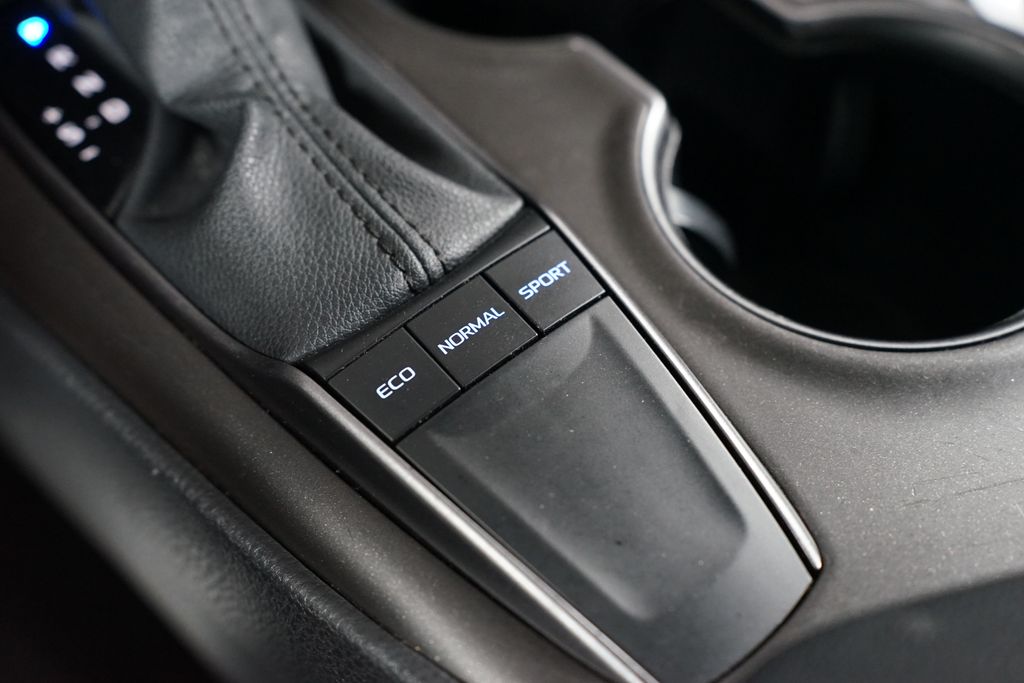 Thumbnail: 2023 Toyota Camry - 22