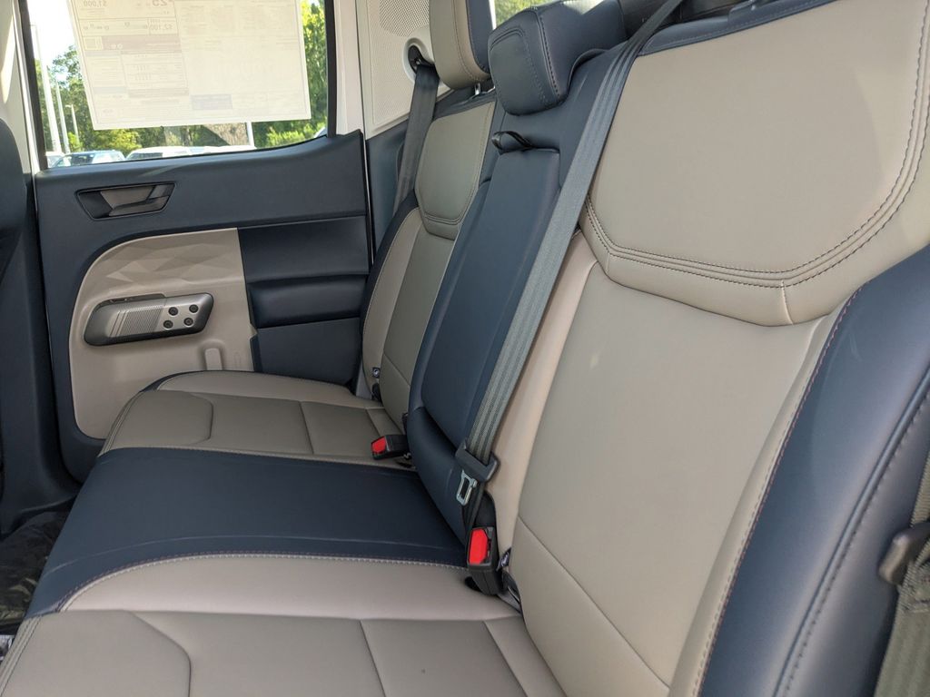 2025 Ford Maverick Lariat