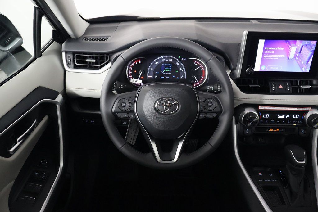 Thumbnail: 2025 Toyota RAV4 - 3