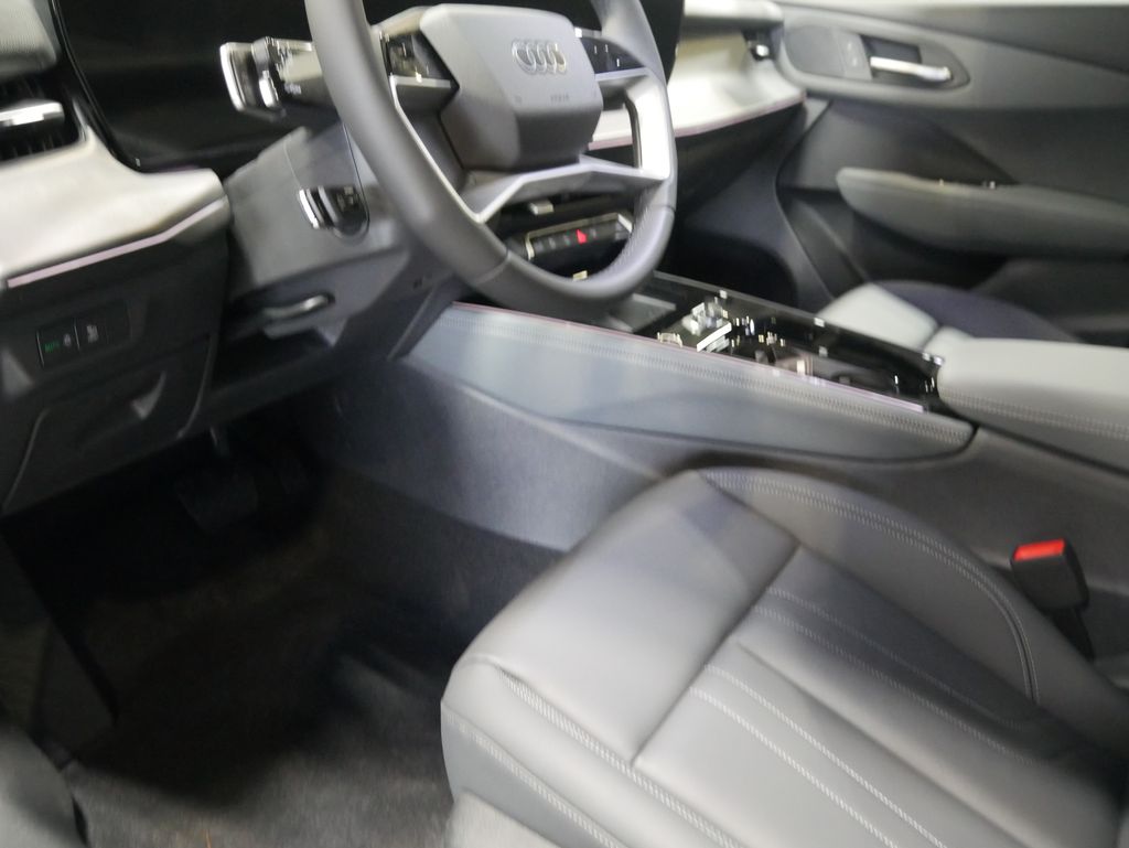 Thumbnail: 2026 Audi Q3 - 20