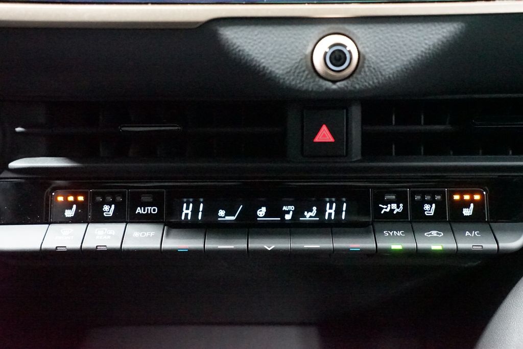 Thumbnail: 2025 Toyota Crown - 20