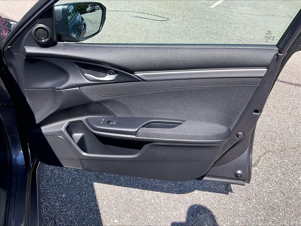 2016 Honda Civic — photo 12